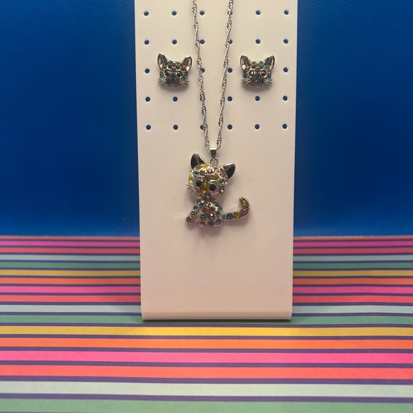 NWOT - Multi-Colored Rhinestone Kitty Necklace AND Earrings!!!! - Picture 7 of 8